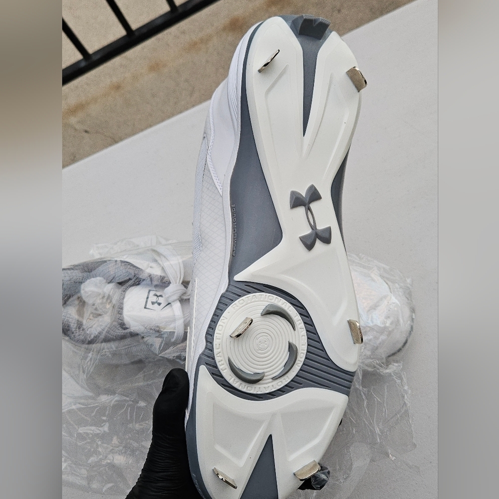 Men's Under Armour Ignite Low ST White BASEBALL cleats Sz. 14 - Picture 7 of 10